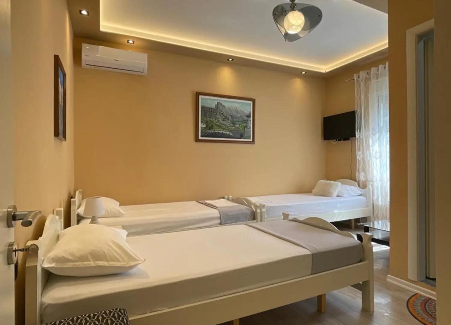 Latifi Guesthouse Gjirokaster